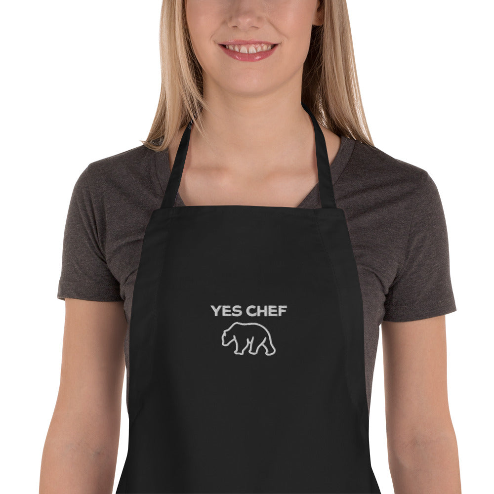 Yes Chef Embroidered Apron with Bear Graphic in Black